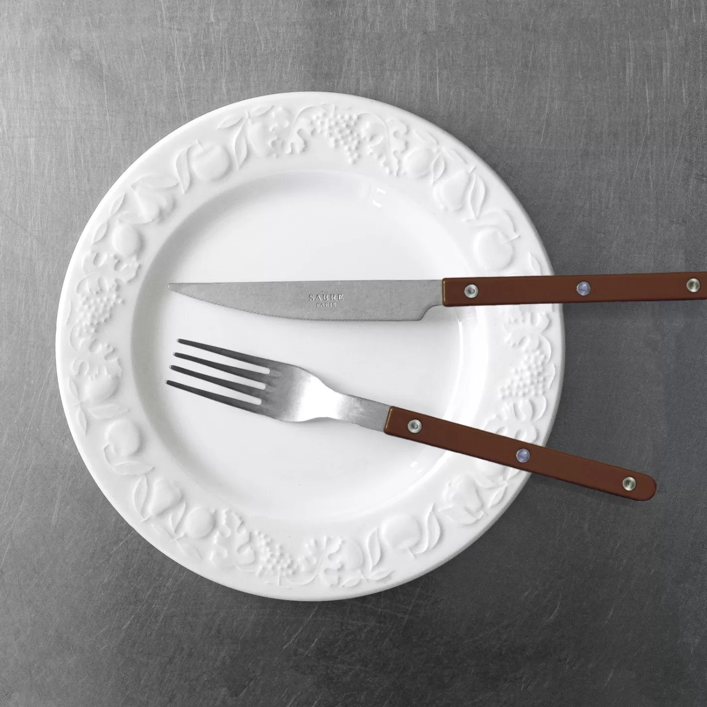 Sabre Paris Dinner Fork>Bistrot Vintage Solid, Chocolate