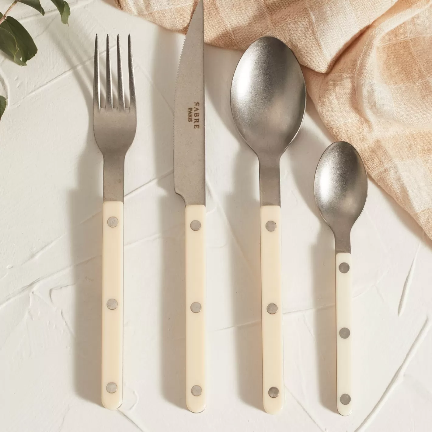 Sabre Paris Soup Spoon>Bistrot Vintage Solid, Ivory