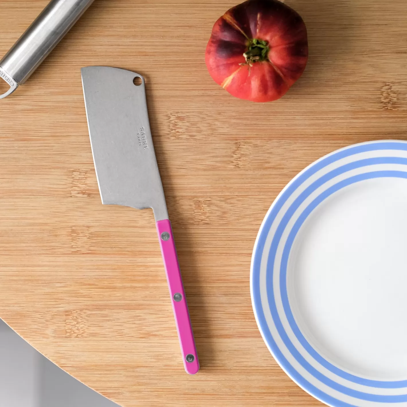 Sabre Paris Cheese Cleaver>Bistrot Vintage Solid, Raspberry